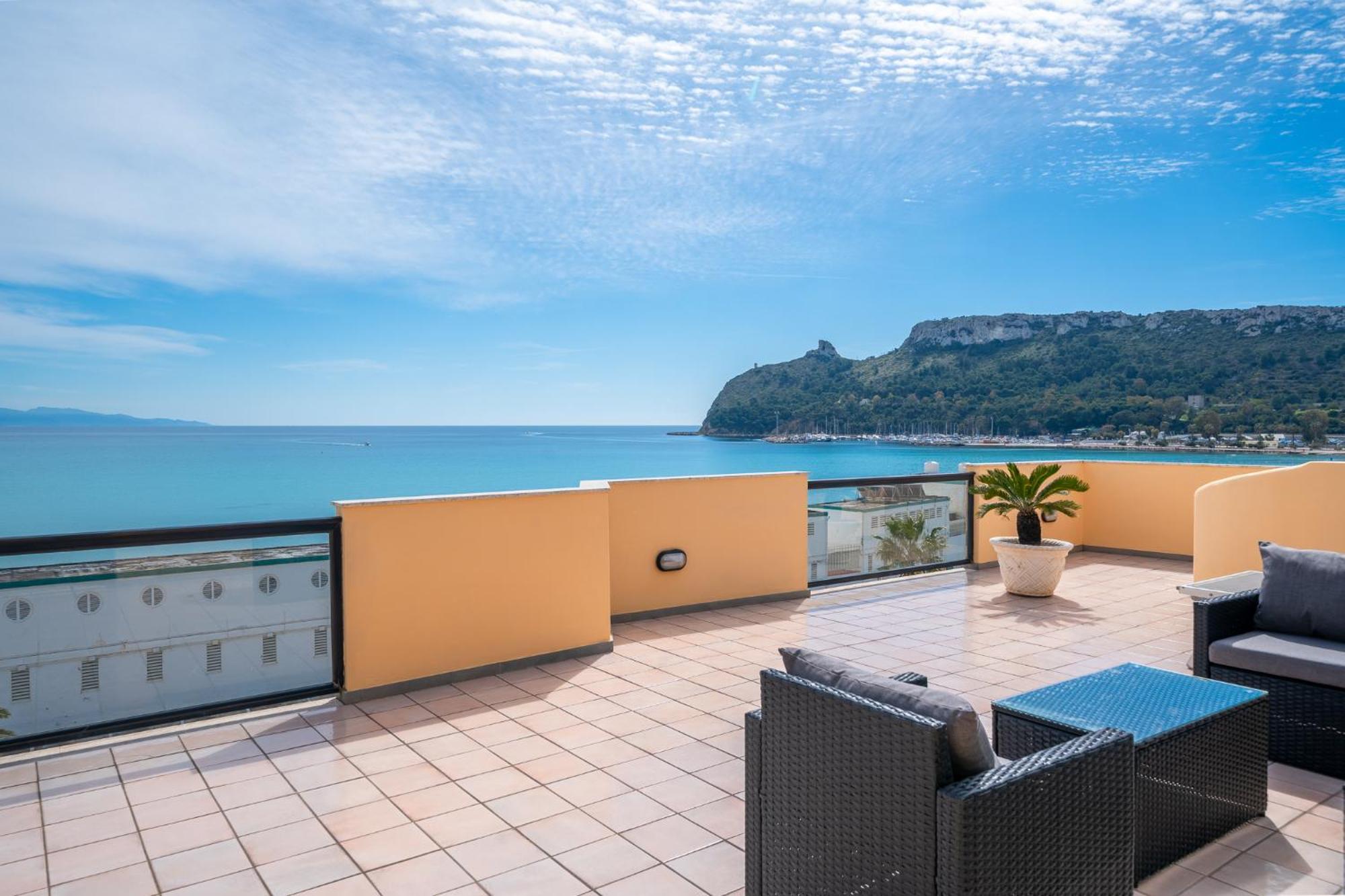 Attico Sul Poetto Apartment Cagliari Exterior photo